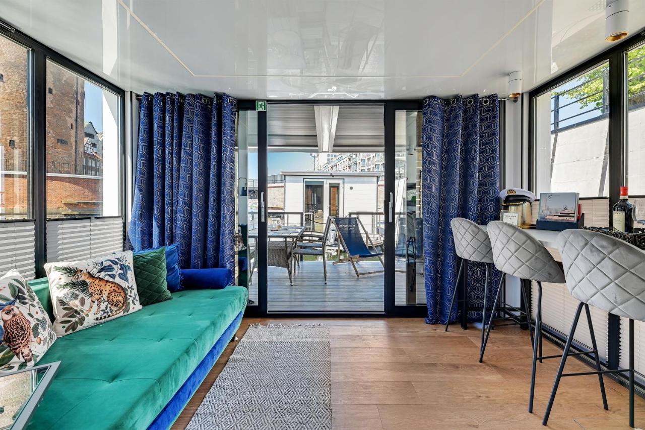 Domy Na Wodzie - La Mare Motlava Houseboats With Sauna By Downtown Apartments Гданск Екстериор снимка