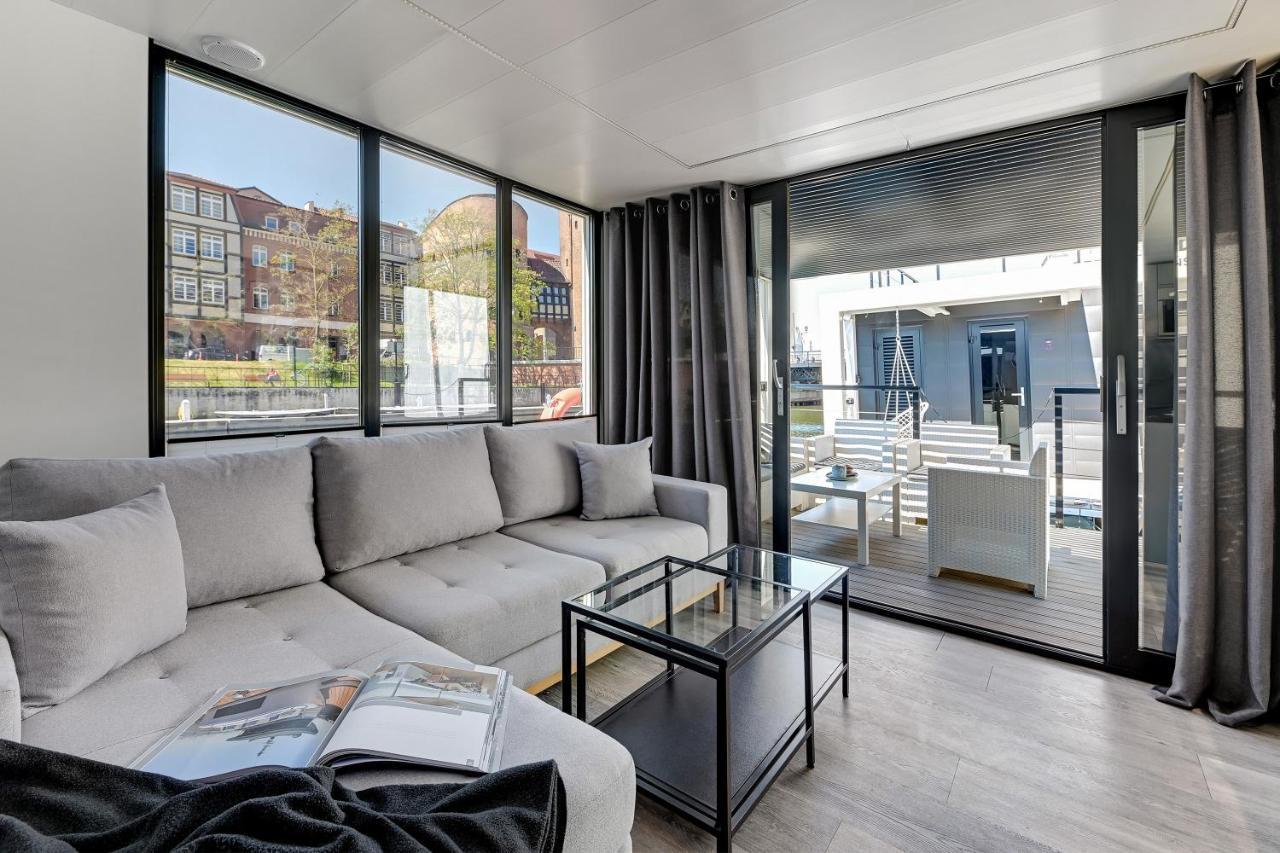 Domy Na Wodzie - La Mare Motlava Houseboats With Sauna By Downtown Apartments Гданск Екстериор снимка