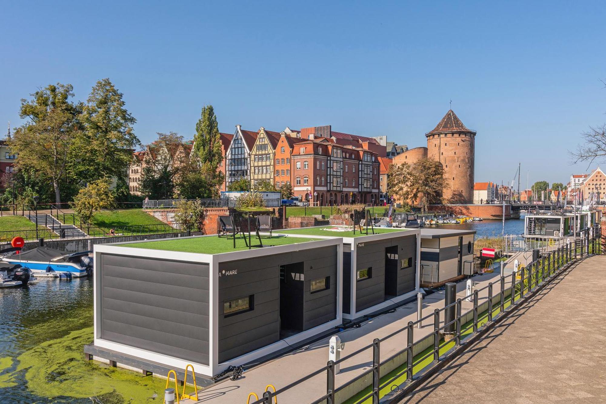 Domy Na Wodzie - La Mare Motlava Houseboats With Sauna By Downtown Apartments Гданск Екстериор снимка