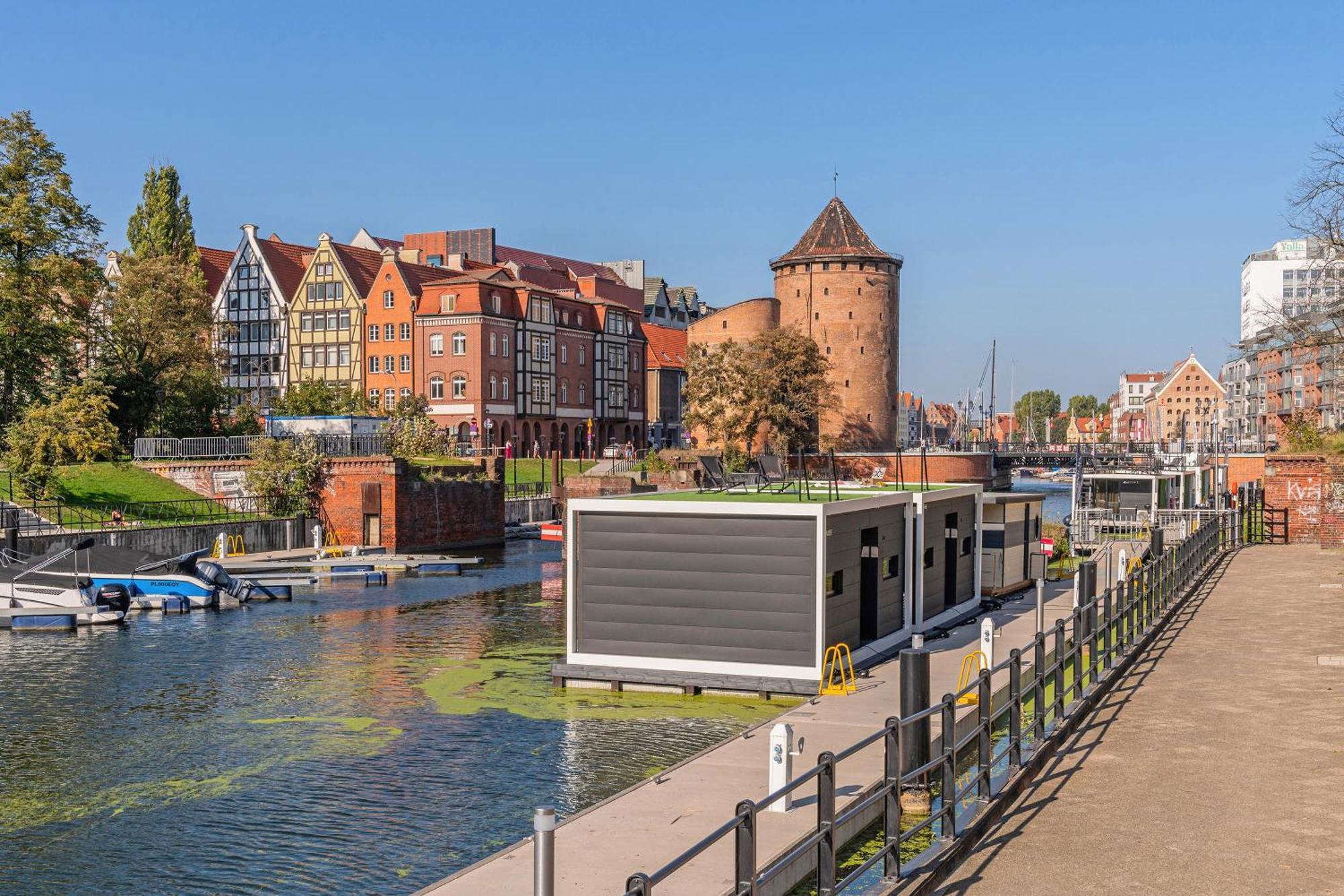 Domy Na Wodzie - La Mare Motlava Houseboats With Sauna By Downtown Apartments Гданск Стая снимка